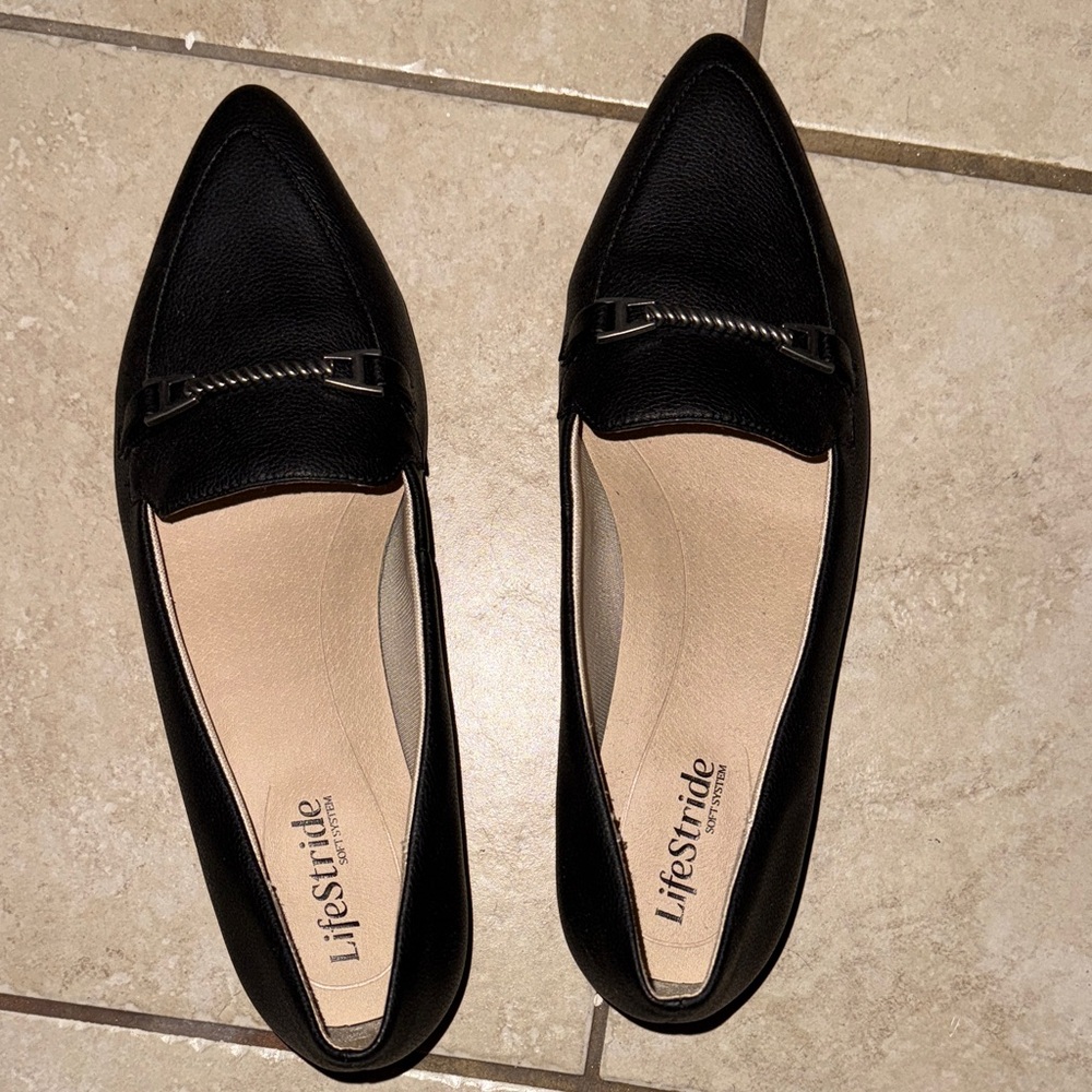 Life Stride Women's Black Flats with Silver Accent
